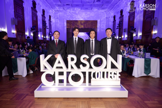 (From left) HKU President Professor Xiang Zhang, Mr Karson Choi, Mr Donnie Yen, College Master Professor Ivan Hung at the Inaugural High Table Dinner.