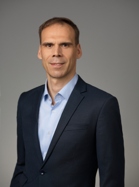 Professor Benjamin Becker from the Department of Psychology, HKU