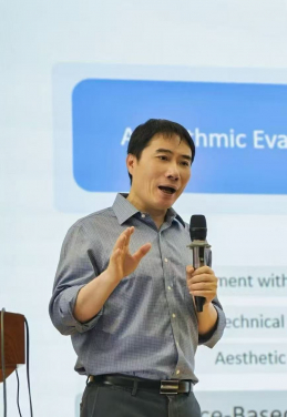 Professor Jack JIANG, Padma and Hari Harilela Professor in Strategic Information Management at HKU Business School
 